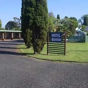 https://motel-holliday.queenslandhotels.net