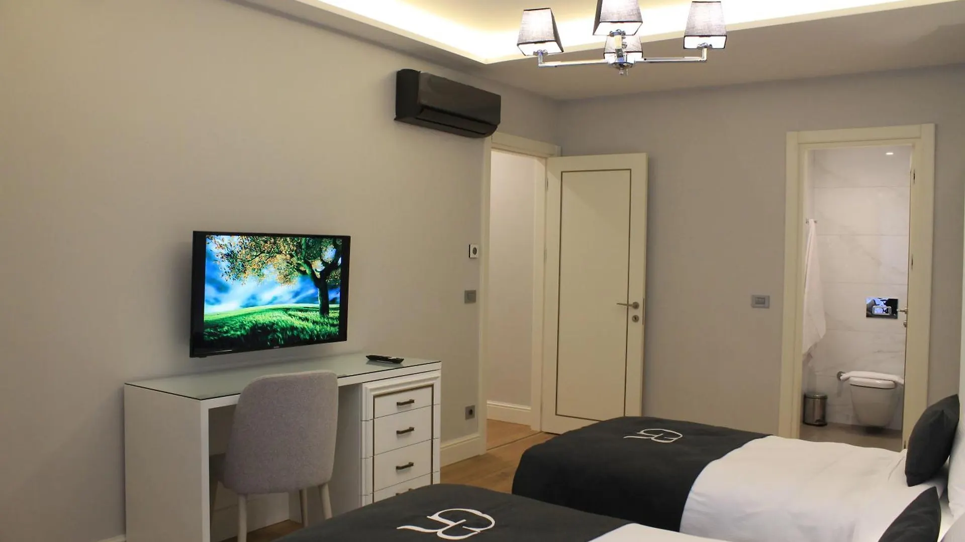 Garlon Residence Стамбул 5*,